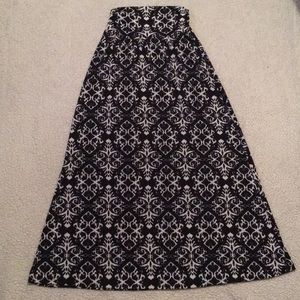 Long maxi skirt
